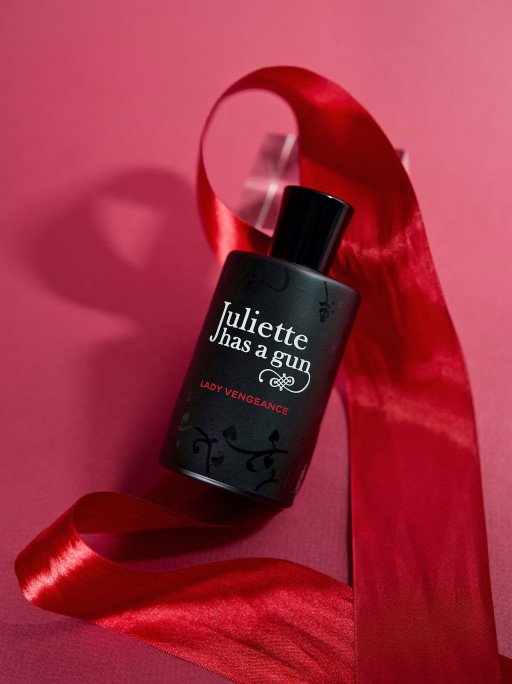 Discover the Allure of Juliette Has a Gun Perfume Sample: A Comprehensive Review