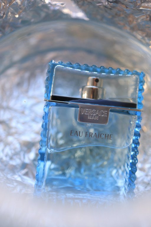 The Masterpiece of Fragrance: Versace Cologne Pour Homme - An Exploration of Luxury and Masculinity